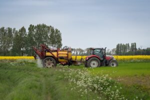 Read more about the article What Does an Agricultural Engineer Do? Skills, Jobs, Salary